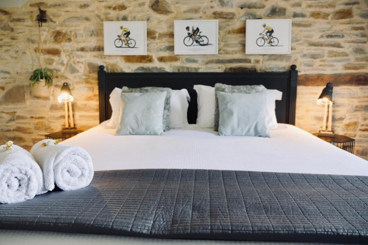 Chambres D'Hotes Secret Pyrenees Lasseube Exteriör bild