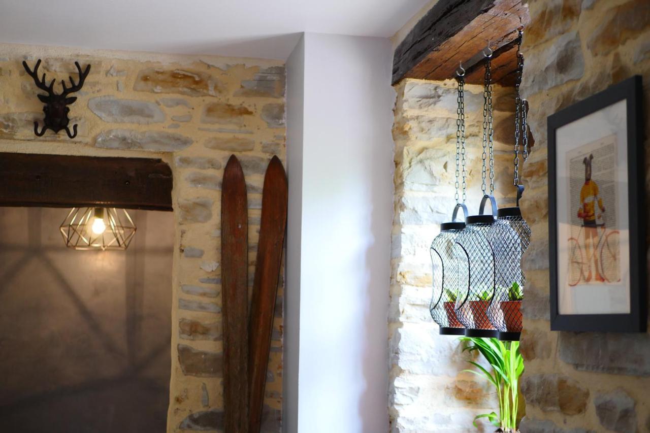 Chambres D'Hotes Secret Pyrenees Lasseube Exteriör bild