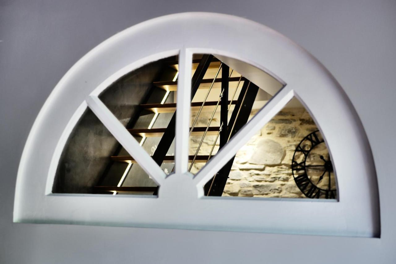 Chambres D'Hotes Secret Pyrenees Lasseube Exteriör bild